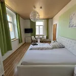 Waldsachsen - Gaeste Und Monteurzimmer Mit Parkplatz