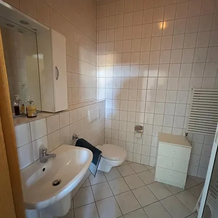 بيت ضيافة Waldsachsen - Gaeste Und Monteurzimmer Mit Parkplatz *