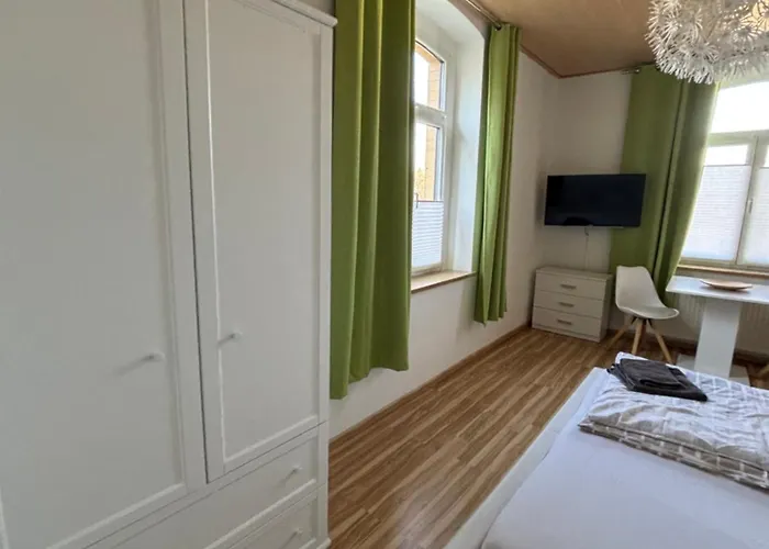 بيت ضيافة Waldsachsen - Gaeste Und Monteurzimmer Mit Parkplatz *