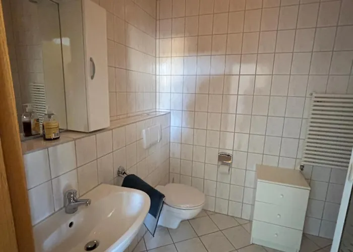 بيت ضيافة Waldsachsen - Gaeste Und Monteurzimmer Mit Parkplatz *